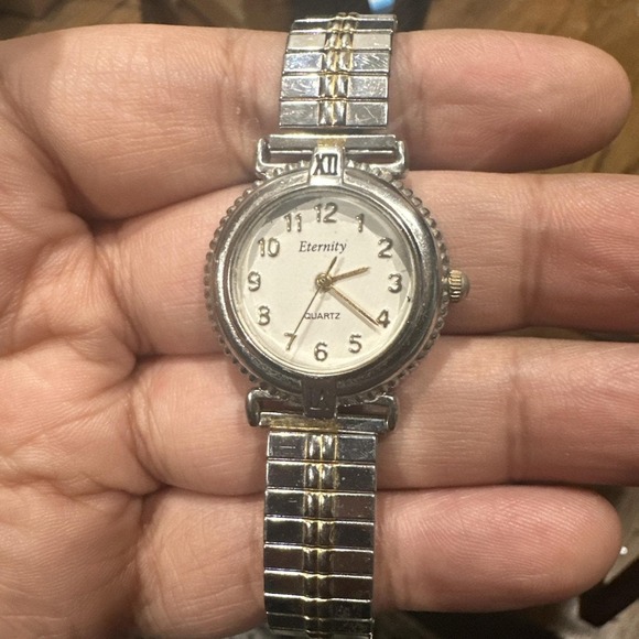 Working Eternity 26mm Quartz Two Tone Dainty Ladies Stretch Band Watch Fits 7in - Picture 1 of 9